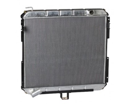 Радиатор охлаждения Валдай Cummins ISF 3.8 LUZAR LRc03106b